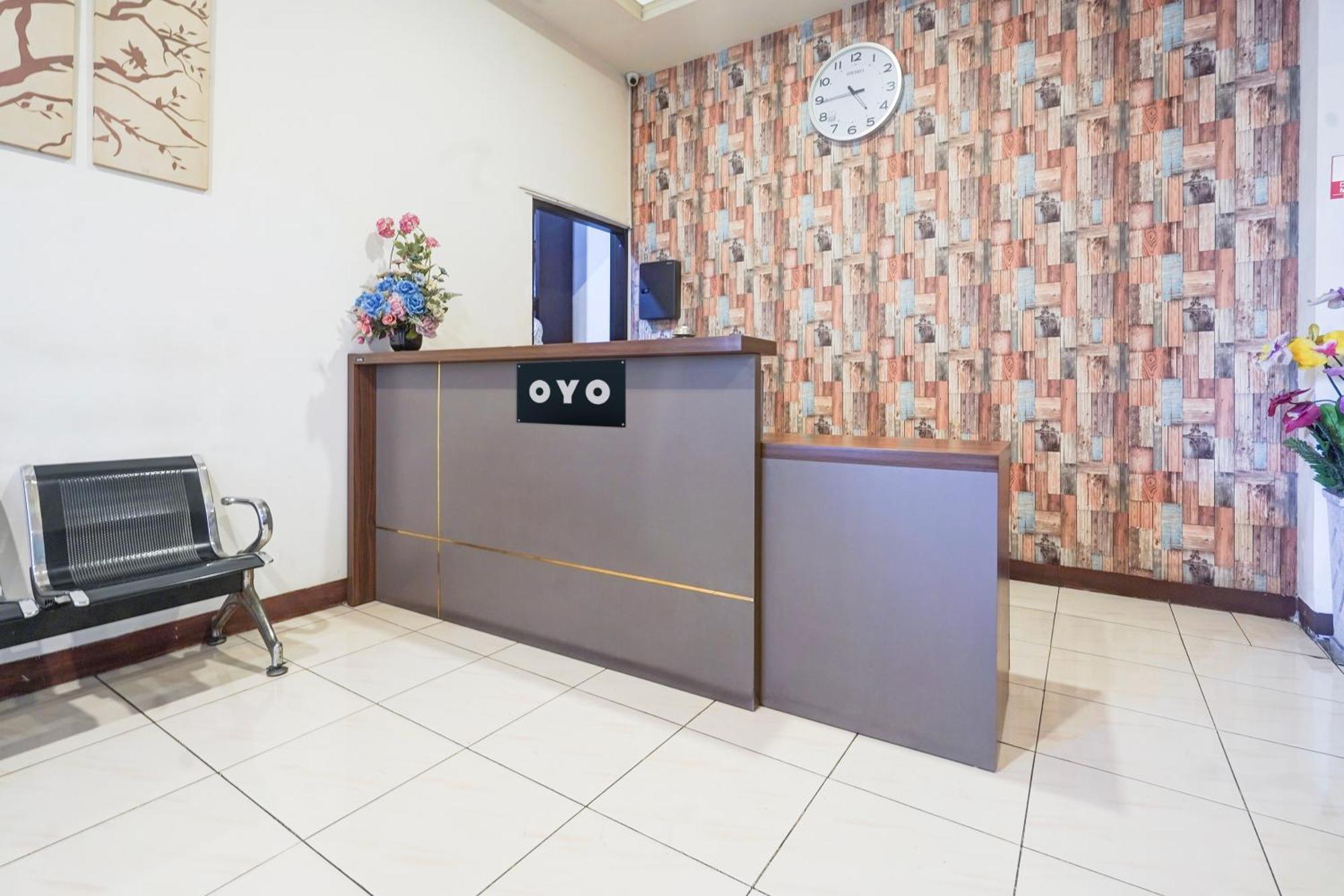 Hotel O Rappocini Near Rsia Paramount Makassar Exterior photo