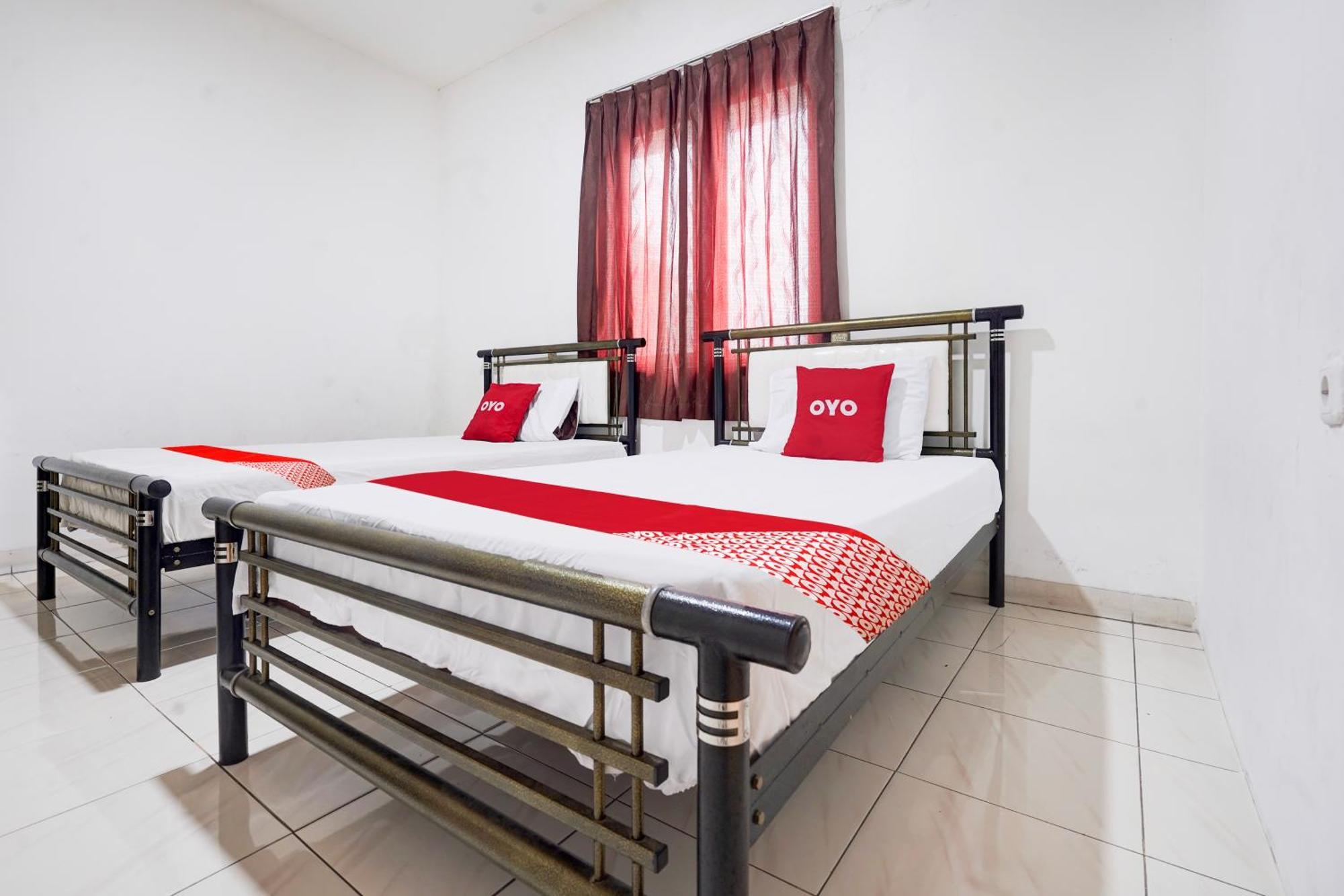 Hotel O Rappocini Near Rsia Paramount Makassar Exterior photo