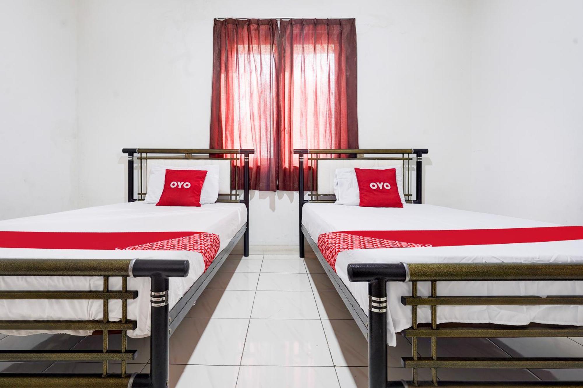 Hotel O Rappocini Near Rsia Paramount Makassar Exterior photo