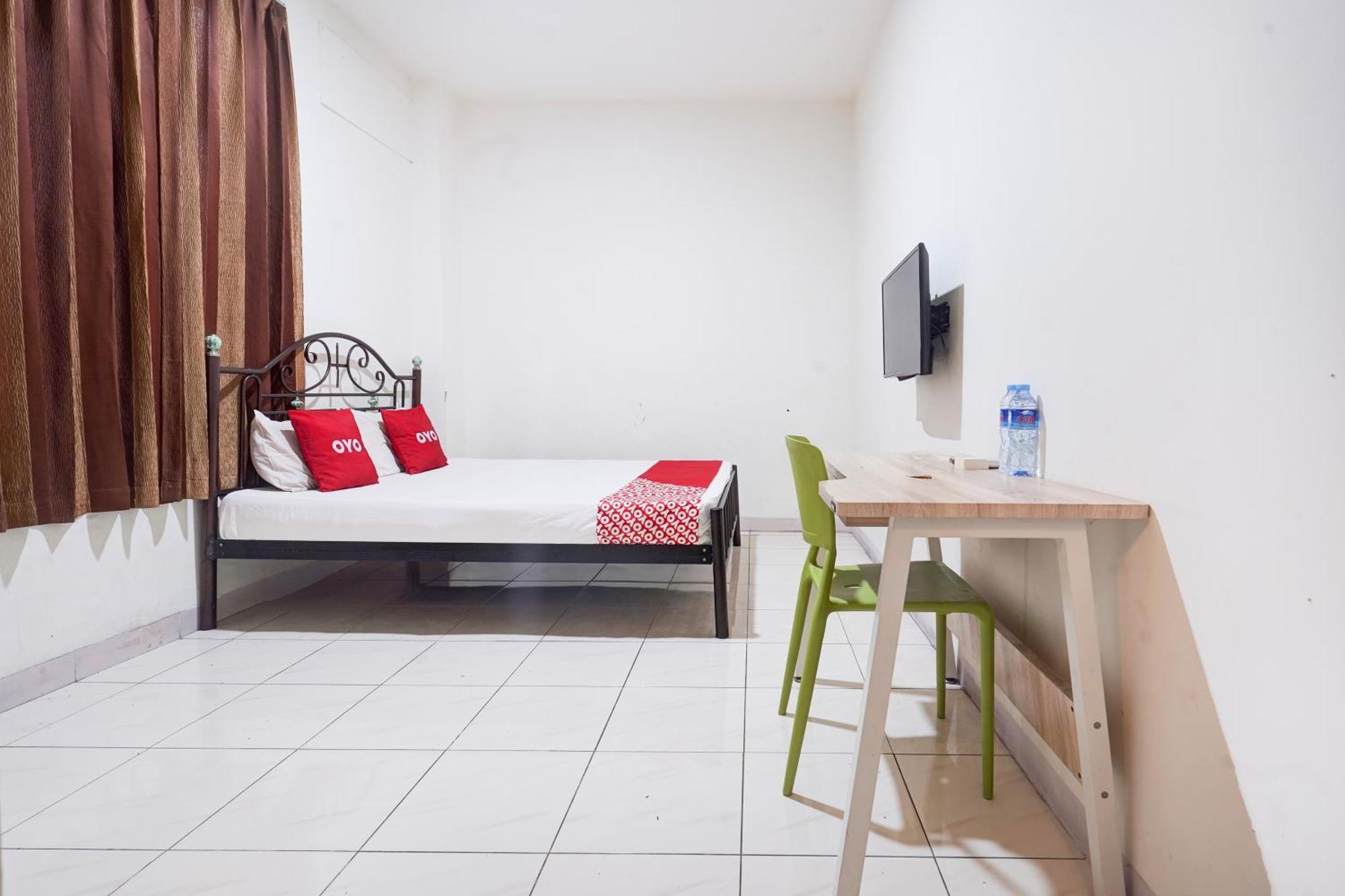 Hotel O Rappocini Near Rsia Paramount Makassar Exterior photo