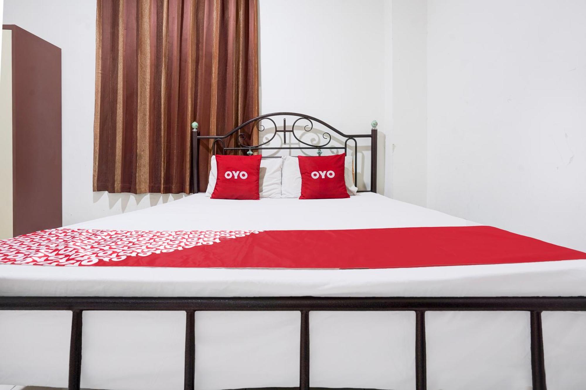 Hotel O Rappocini Near Rsia Paramount Makassar Exterior photo