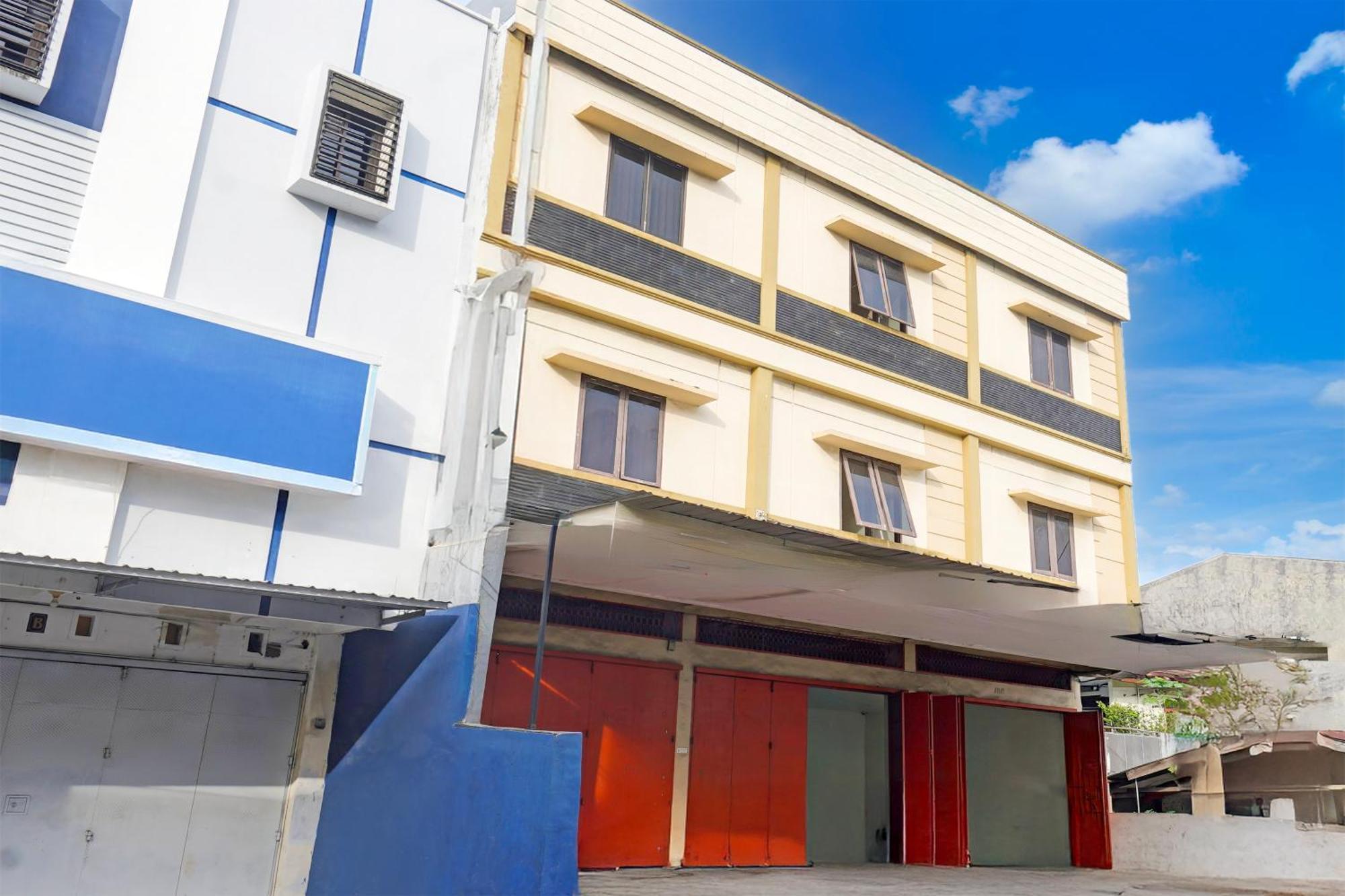Hotel O Rappocini Near Rsia Paramount Makassar Exterior photo